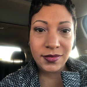 Meet your Posher, Monica